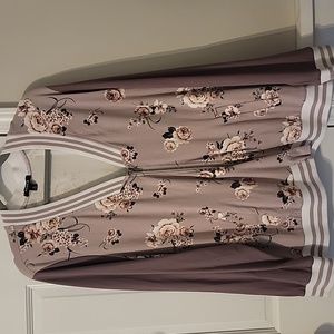 🔥$10 Sale🔥 Torrid plus size 4x zip up jacket